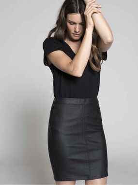 KAFFE Ada Coated Pencil Skirt Navy Faux Leather Look Stretch Midi EU 40